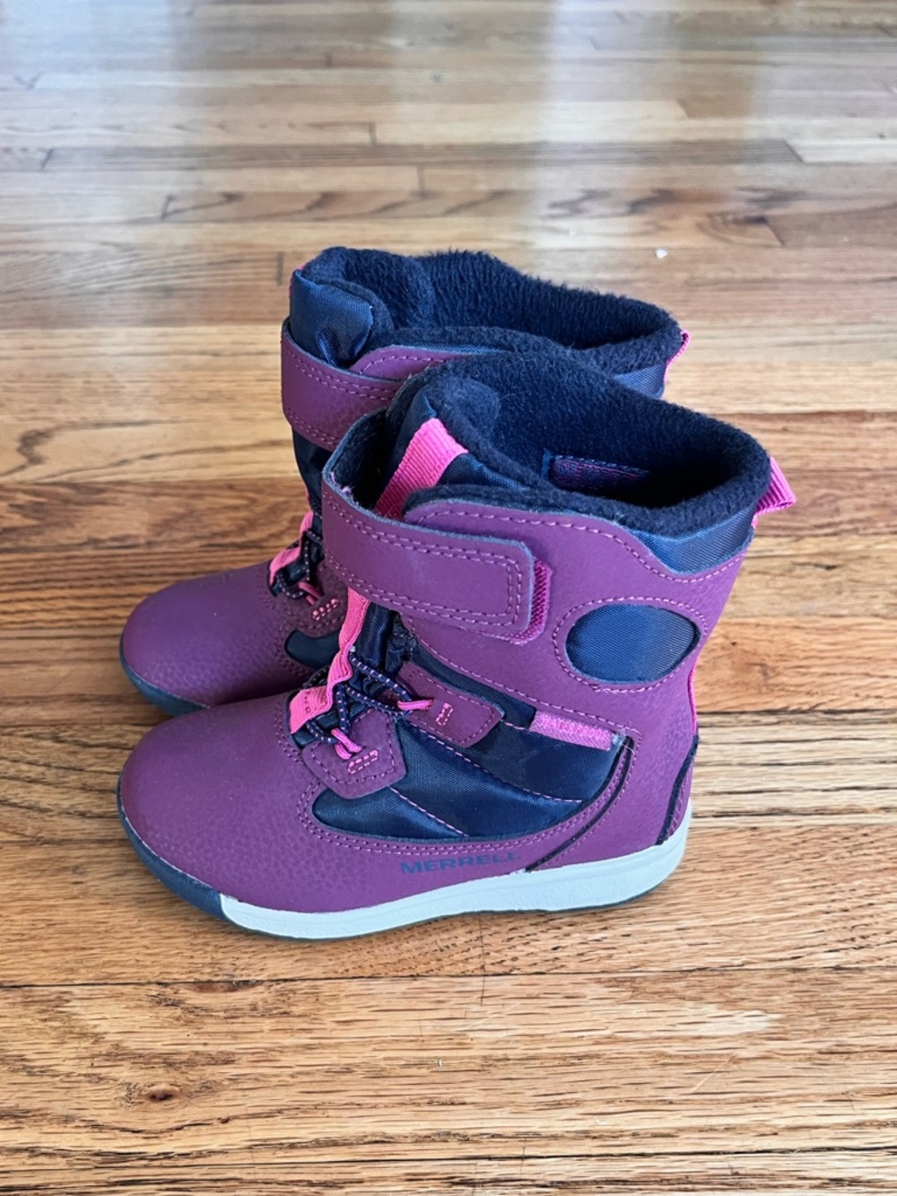 Merrell Kids' Magenta Winter Boots Sz 8